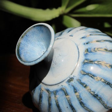 Blue Float Bulb Vase 1