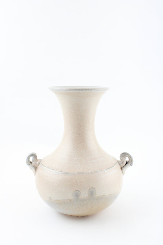 Vase 16